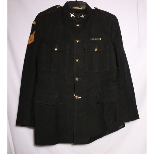 423 - British Army dress uniform black jacket with H Lotery and Co Ltd label dated 1956 with Parachute Reg... 