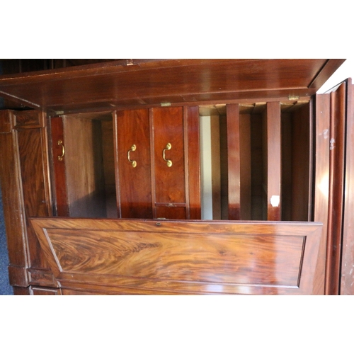 500 - Victorian mahogany breakfront four-door wardrobe with architectural arch pediment above four flame c... 