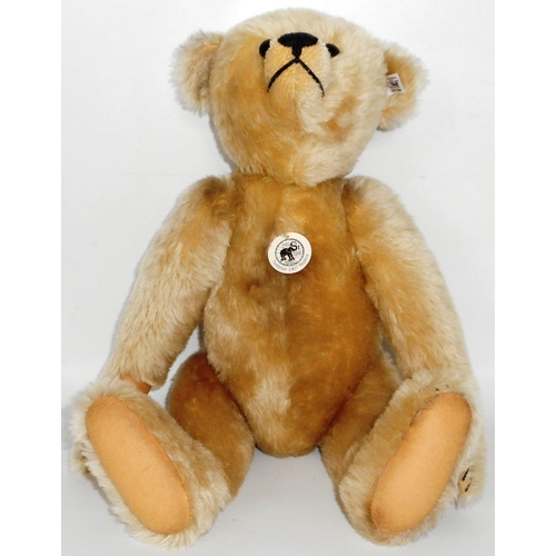 330 - Steiff Bear. 400506 teddy 45, blonde, 1907. Boxed as new.