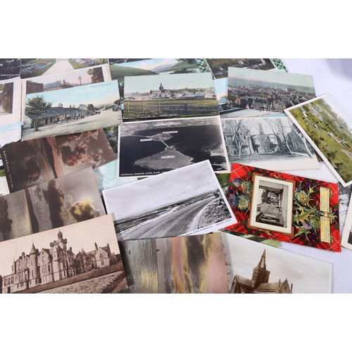 208 - A collection of approximately 100 postcards of Scottish topographical interest with many local East ... 