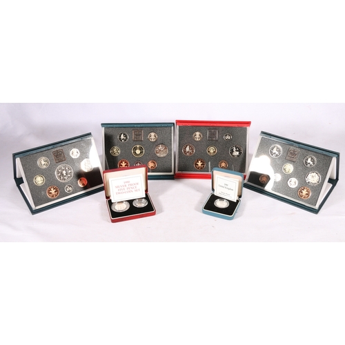 247 - UNITED KINGDOM Elizabeth II silver proof £1 1990, silver proof five pence two-coin set 1990, a... 