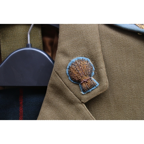 452 - British Army dress uniform green khaki jacket with A Laird and Sons Ltd of Dundee and Perth interior... 