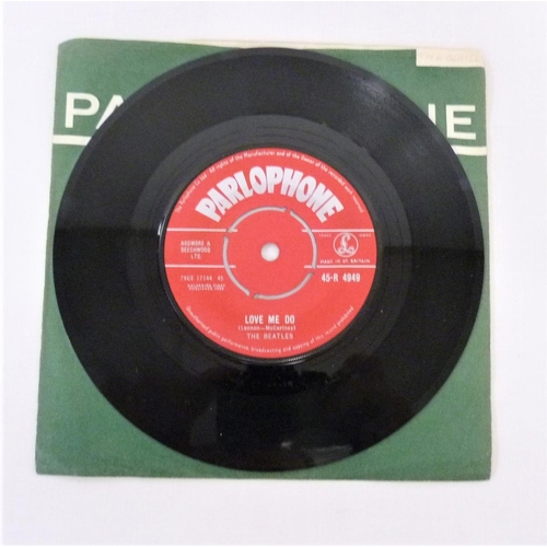 The Beatles, Love Me Do original single (1st UK press, red