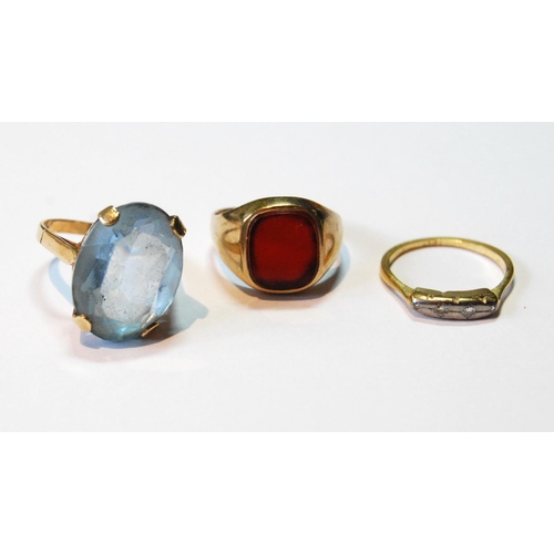 118 - Carnelian signet ring in 9ct gold and two others, 10g gross.   (3)