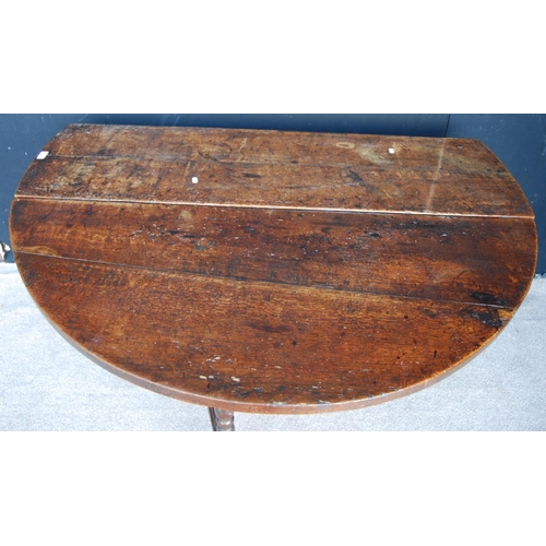 373 - Late 17th or early 18th century oak gateleg table, the oval drop flap top raised on block and turned... 