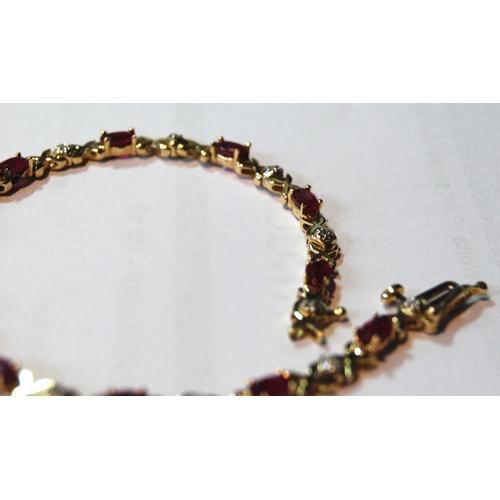 77 - Gold bracelet with oval rubies and diamonds, '14k', 8g.