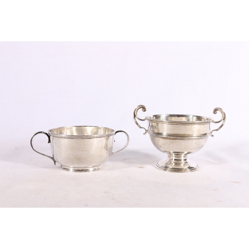 59 - Edwardian silver twin handled sugar bowl by Levesley Brothers (Thomas Levesley) Sheffield 1901, 16cm... 