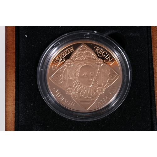 351 - The Royal Mint UNITED KINGDOM Elizabeth II gold proof five pound £5 coin 2008 in issue box wit... 