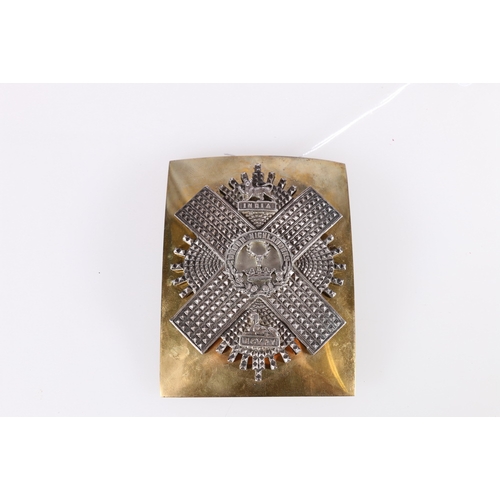 400 - Scottish brass shoulder belt plate of The Gordon Highlanders (92nd Regiment of Foot ), 10.5.cm x 8cm