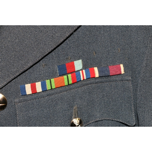 499 - British Royal Air Force dress uniform jacket having Gieves label marked for 