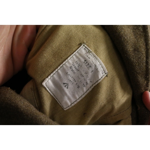 514 - British Army khaki green dress uniform jacket having J Harvey Ltd label 