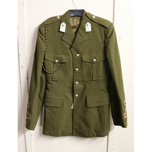 517 - British Army khaki green dress uniform jacket having Polikoff label 