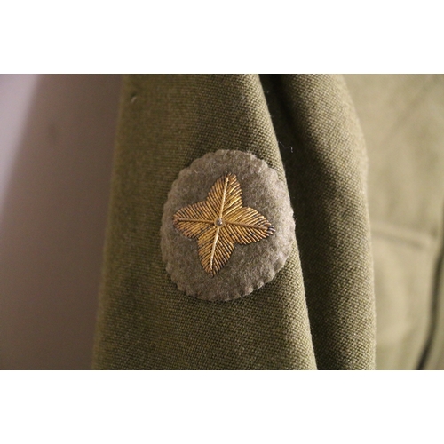 517 - British Army khaki green dress uniform jacket having Polikoff label 