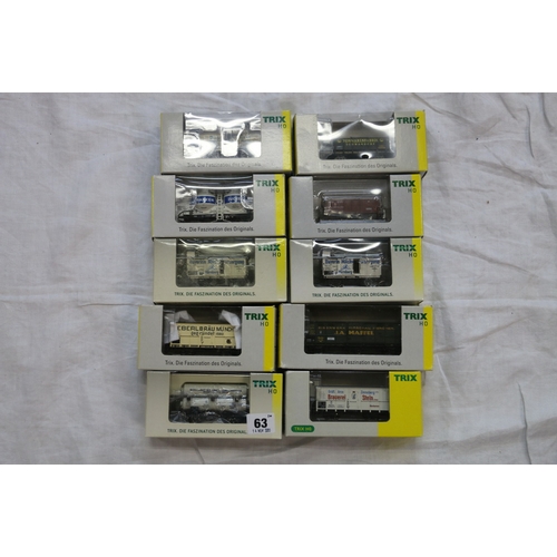 63 - Trix HO scale model railways rolling stock including 24082, 24084, 24086 x2, 24088, 24092, 24813, 24... 