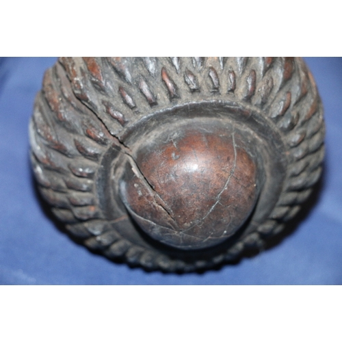 480 - Fiji or South Seas, a Fijian hardwood throwing club or I Ula Tavatava with carved bulbous head and c... 