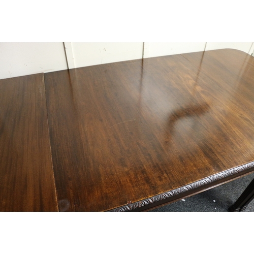 563 - Antique mahogany D end dining table with gadroon carved moulded edge raised on reeded square taperin... 