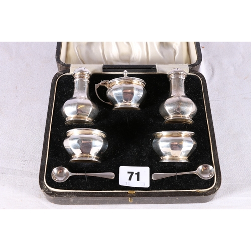 71 - George V silver five piece cruet set by Docker & Burn Ltd, Birmingham 1923, 147g in fitted ... 