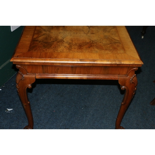 551 - 19th century walnut centre table in the manner of Whytock and Reid, the rectangular crossbanded top ... 