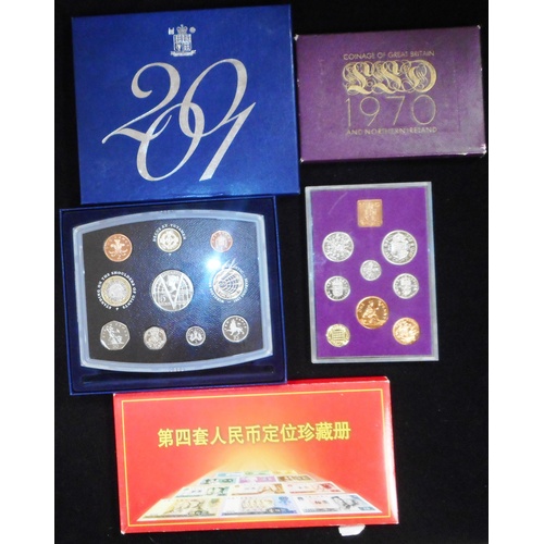 290 - United Kingdom 1970 Specimen Set, 2001 Proof Set, also Chinese modern banknote collection in new alb... 