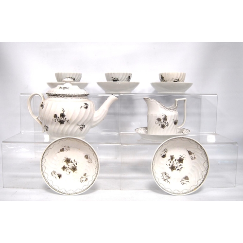 262 - Late 18th century part tea set decorated with monochrome flowers and Greek Key border comprising thr... 