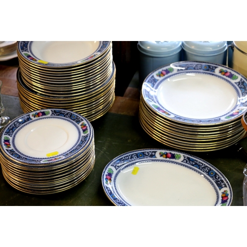 120 - Losol ware Pomona pattern dinner set.