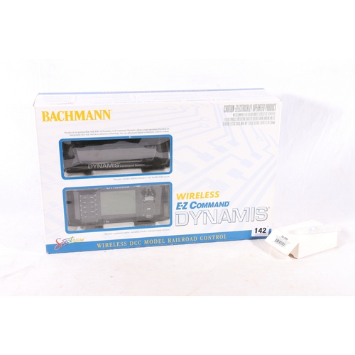 142 - Bachmann OO gauge model railway 36505 wireless EZ Command Dynamis DCC model railroad control boxed a... 