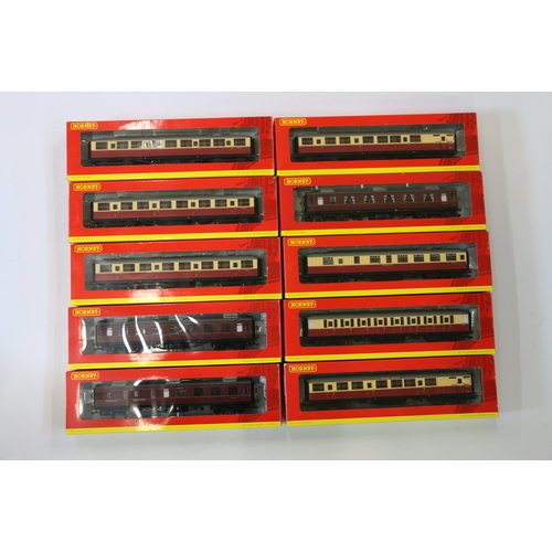 83 - Hornby OO gauge model railways rolling stock including R4178 corridor brake coach BR, two R4179 corr... 