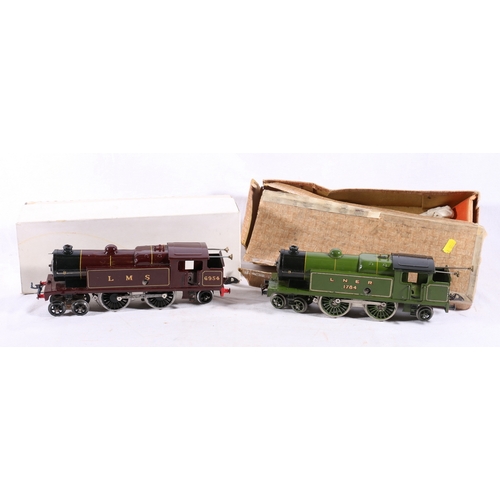 99 - Hornby O gauge tinplate clockwork 4-4-2 locomotive 1784 LNER green and 4-4-2 locomotive 6954 LMS mar... 