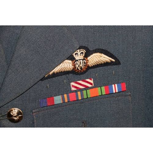 544 - British Royal Air Force dress uniform jacket having Gieves label 