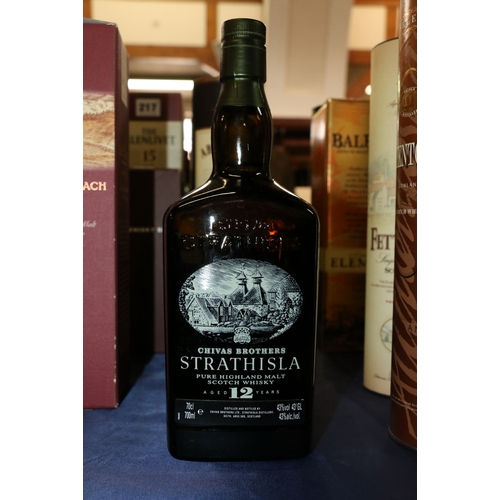 218 - THE GLENDRONACH 12 year old Highland single malt Scotch whisky 40% abv 70cl, STRATHISLA 12 year old ... 