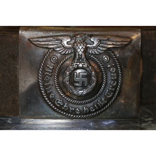 489 - Nazi German SS 1931 pattern belt buckle on leather belt