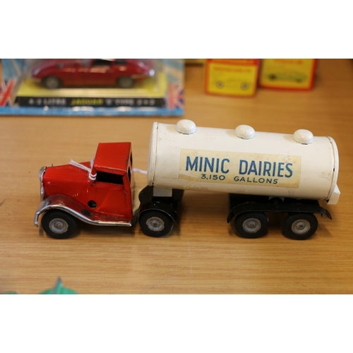 89 - Two Lines Bothers Ltd Triang Minic miniature clockwork scale models no.2 Saloon Car and 71M Mechanic... 