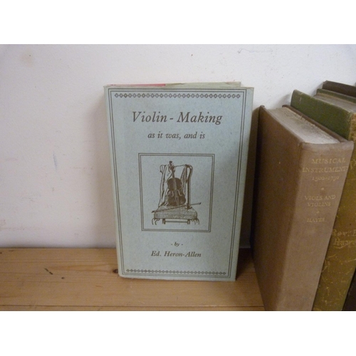 170 - FLEMING JAMES M.&nbsp;&nbsp;The Fiddle Fancier's Guide. Port. illus. & adverts. Orig. cloth, rat... 