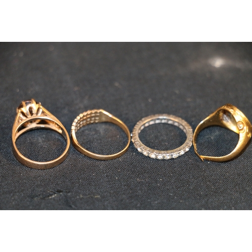 67 - Two 9ct gold dress rings 5.5g (3.7g & 1.9g), an 18ct gold bloodstone set signet ring (clipped) 5... 