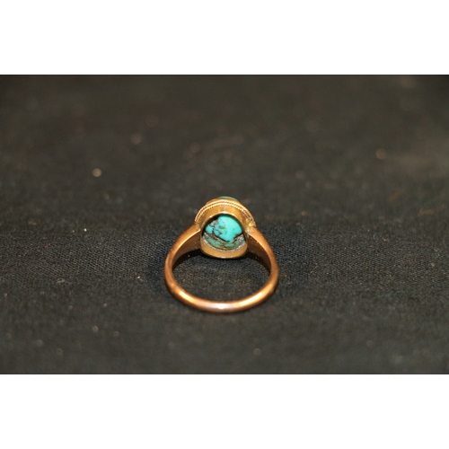 93 - Antique yellow metal ring set with oval cabochon turquoise stone, possibly Georgian, ring size O, 4.... 