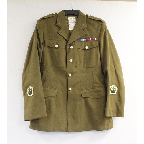 46 - British Army dress uniform jacket having label (1980 pattern No.2 dress), staybrite buttons, Light I... 