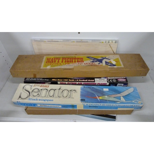 122 - Large collection of model airplane kits including Senator, Frank Warburton navel fighter (6)