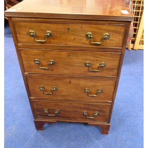 229 - Georgian style mahogany chest of four drawers