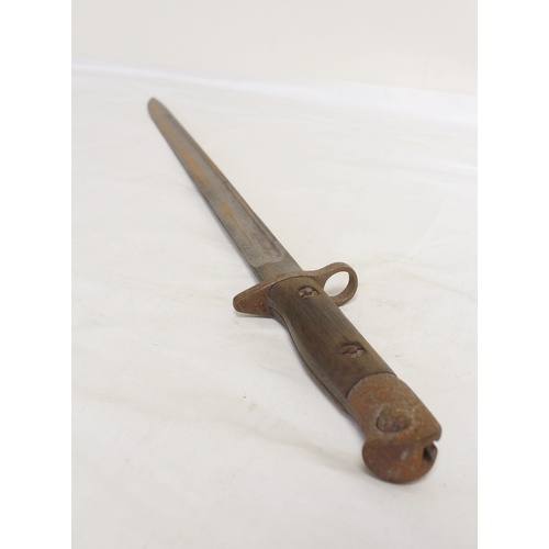 89 - WWI British M1907 bayonet Manufactured by Sanderson Bros in US M1917, scabbard and another (2)