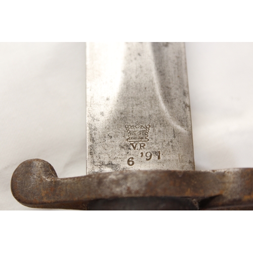 96 - WWII British M1888 Mk1 type II rifle bayonet bearing Crows foot and Enfield inspection marks, Rivete... 