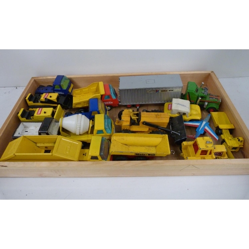 77 - Collection of various Tonka toys to include diggers and lorries