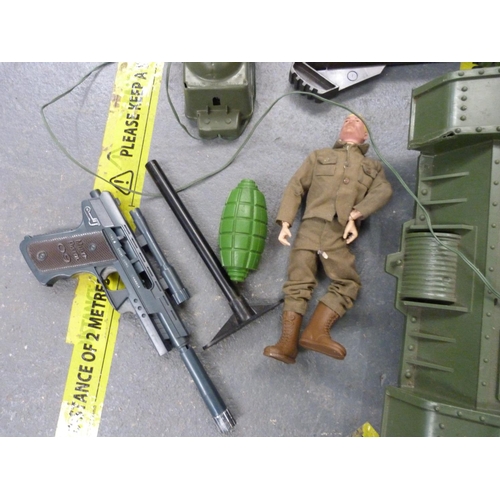 91 - Large remote control tank (sold as seen) and a Johnny Seven machine gun etc.