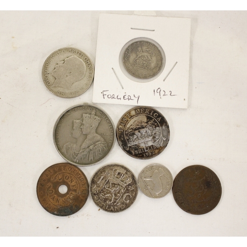 170 - Box of world coins to include New Brunswick (Canada) 1843 penny token, two 1812 penny tokens and sil... 