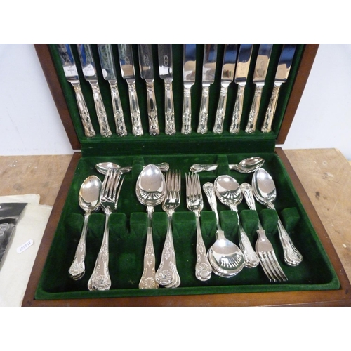 2 - Canteen of Butlers cutlery