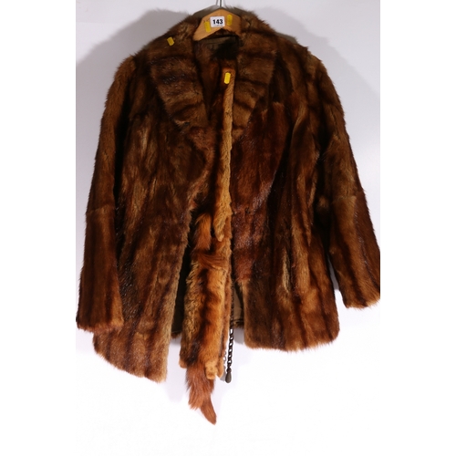 143 - Fur jacket, stole and others.