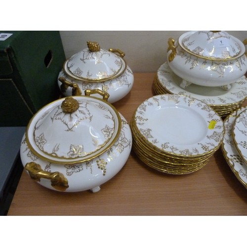 1 - Comprehensive Royal Crown Derby Vine pattern dinner service