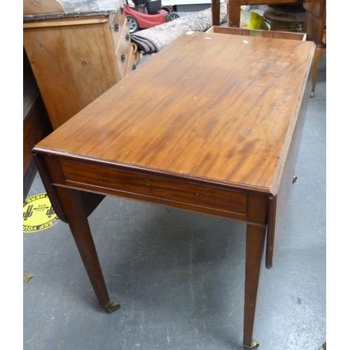 125 - Mahogany Pembroke dining table with drawer.