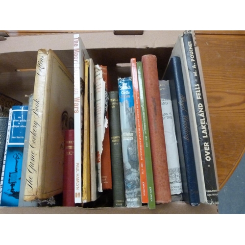 172 - Box of vintage books.