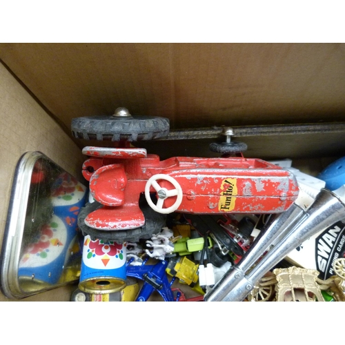 183 - Box of miscellaneous die cast cars.