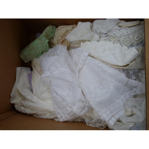 184 - Large box of vintage linens.